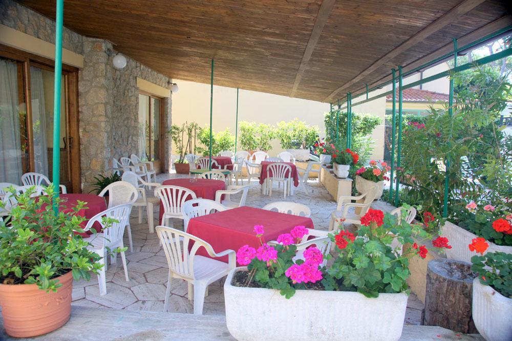 Golf Dei Marmi Hotel 3*